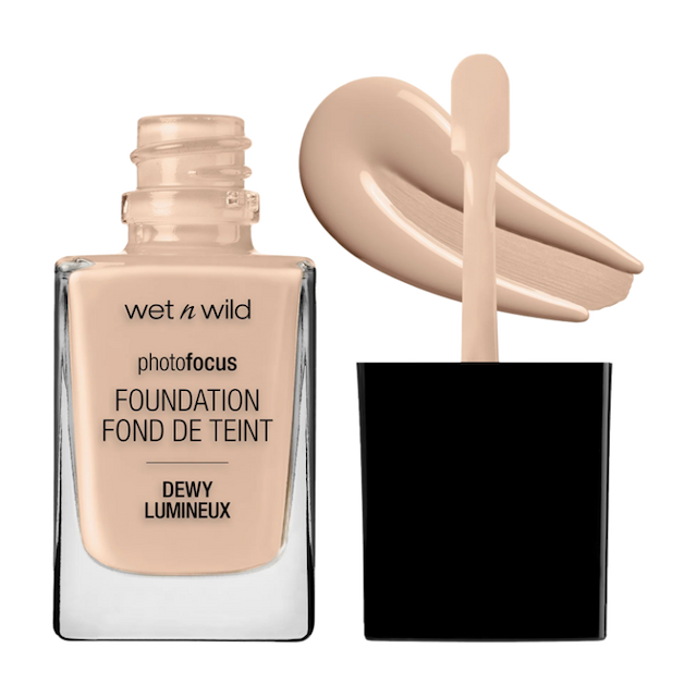 Wet n Wild Photo Focus Dewy Powder Nude Ivory